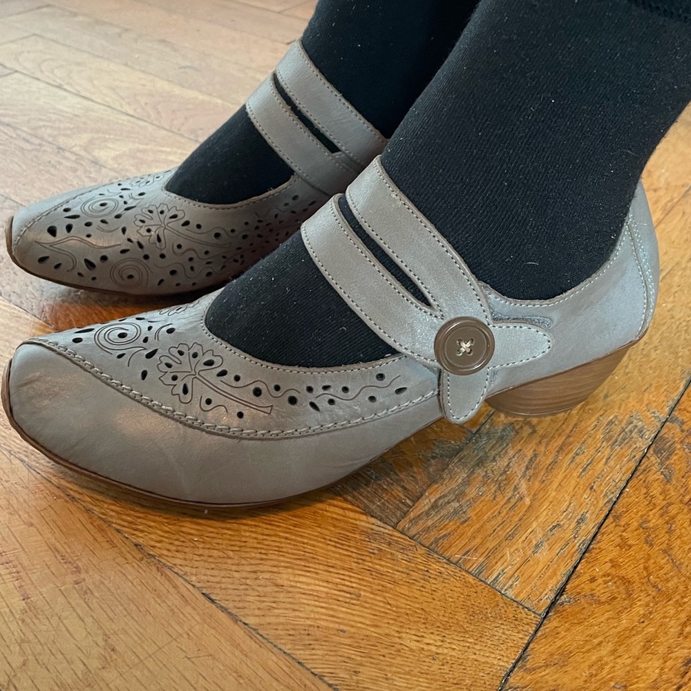 RIEKER Mirjam Gray Leather Cut Out Mary Jane Heeled Shoes- Size 38